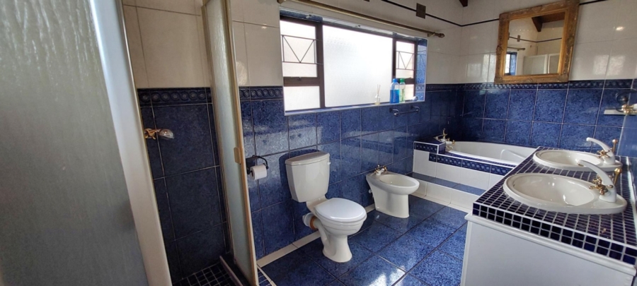 4 Bedroom Property for Sale in Blue Bend Eastern Cape